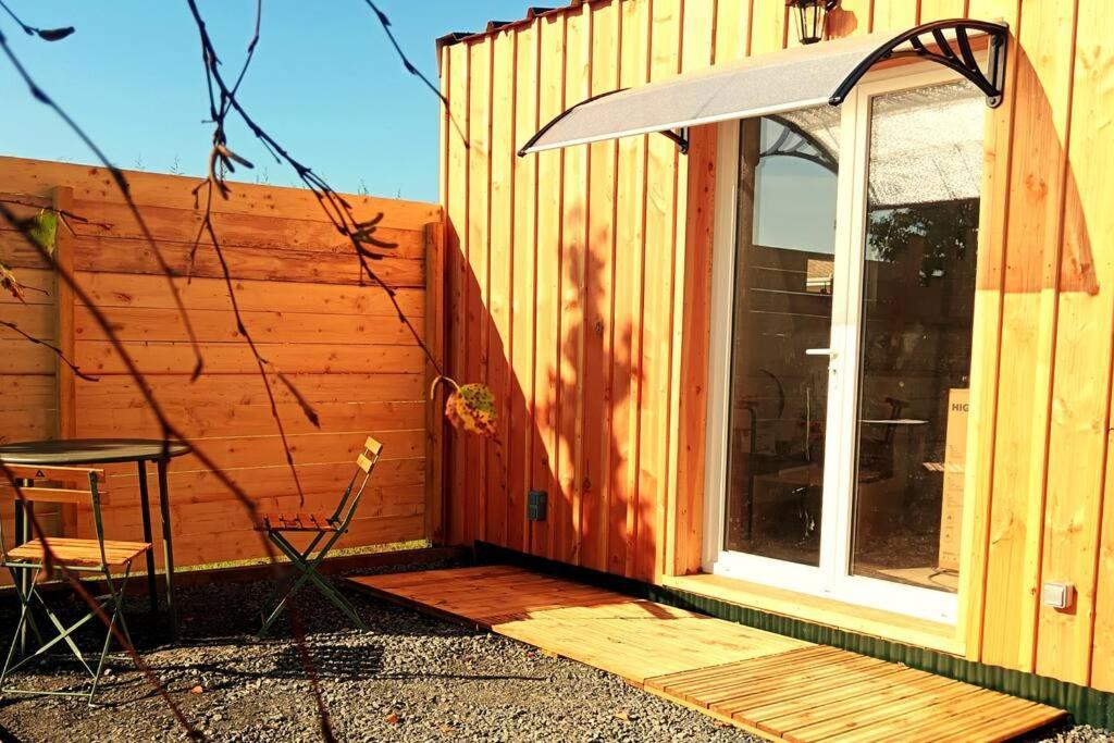Chalet Cosy Avec Option Jacuzzi Saint-Genes-de-Fronsac Kültér fotó